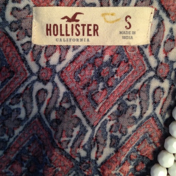 SOLD Hollister Cute Vintage Floral Pattern Romper - Picture 5 of 7